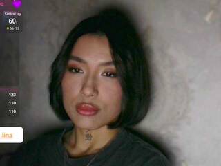 צ'אט וידאו ארוטי Girl-next-door