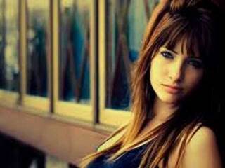 צ'אט וידאו ארוטי JulyBloom