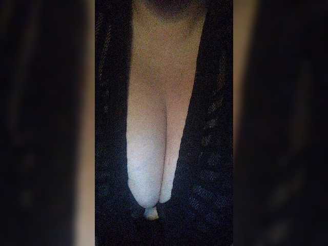 תמונות JuneSundress Huge tits