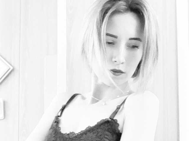 תמונה של הפרופיל Just-A-Girl