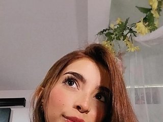 צ'אט וידאו ארוטי justmiaa