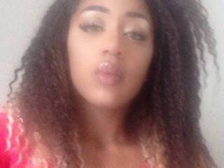 צ'אט וידאו ארוטי KaraJewel