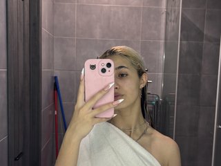 צ'אט וידאו ארוטי karinka-hot007