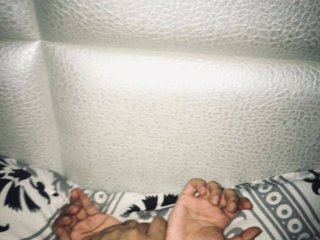 צ'אט וידאו ארוטי Karinmagery