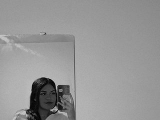 צ'אט וידאו ארוטי karla-bustos
