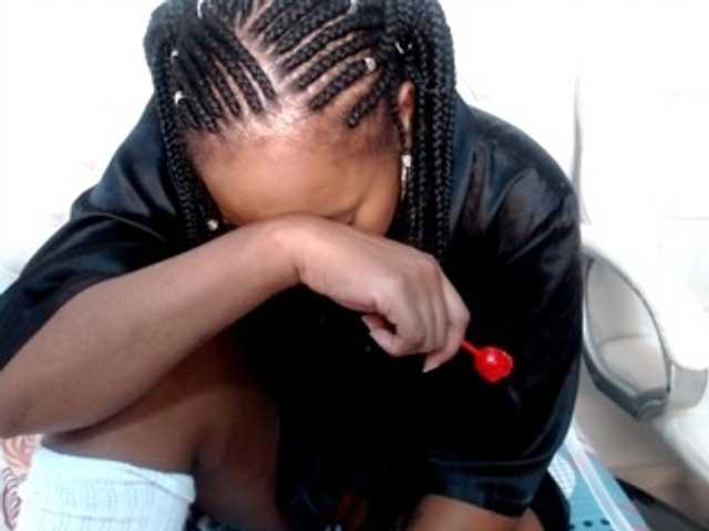 צילומי מסך משודרים Karlamore