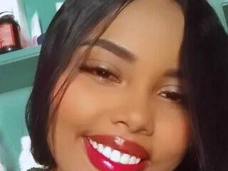 צ'אט וידאו ארוטי KarlaStar01