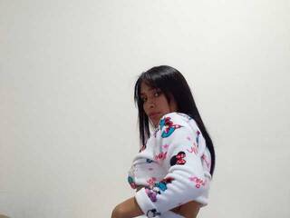 צ'אט וידאו ארוטי Karlin-29