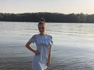 צ'אט וידאו ארוטי Karolina384