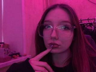 צ'אט וידאו ארוטי KarolineZarro