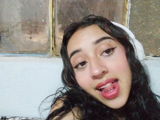 צ'אט וידאו ארוטי Karoll-tay