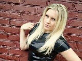 צ'אט וידאו ארוטי karollinaa