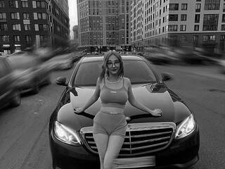 צ'אט וידאו ארוטי KARYY