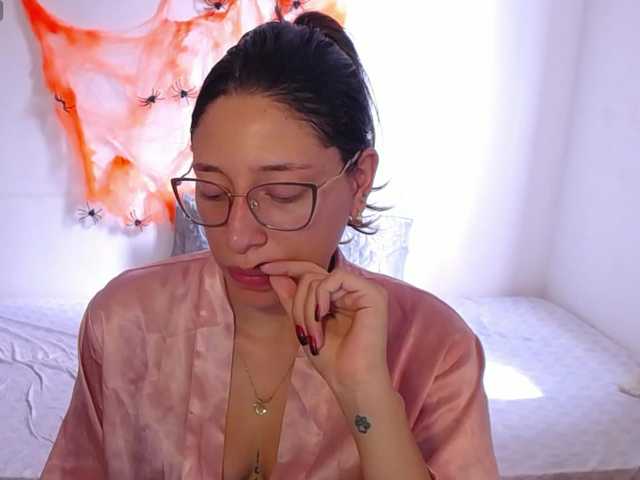 תמונות Carla-Palmer @total Sexy SLIM Girl Want To Play With My WET Pussy U Want? @sofar #fit #bigass #smalltits #latina #young #skinny @remain Help Me ♥♥