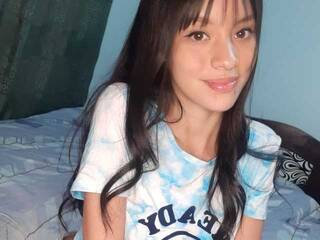 צ'אט וידאו ארוטי KateDiamond