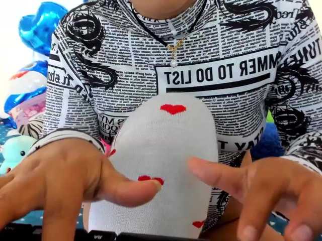צילומי מסך משודרים KateeMoore