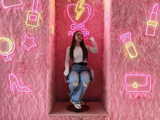 צ'אט וידאו ארוטי KathleenNoblin