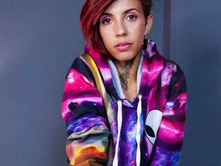 צ'אט וידאו ארוטי kathlen