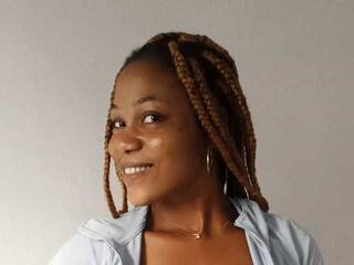 צ'אט וידאו ארוטי Kathy-dize