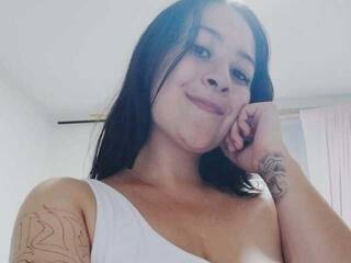 צ'אט וידאו ארוטי KatiaPerson