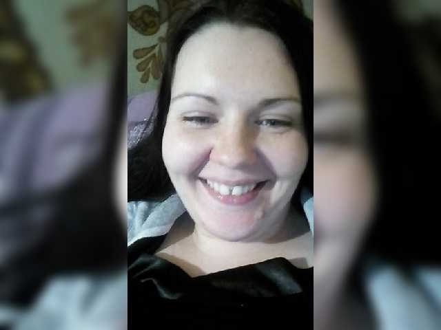 צילומי מסך משודרים KatieMacAlist