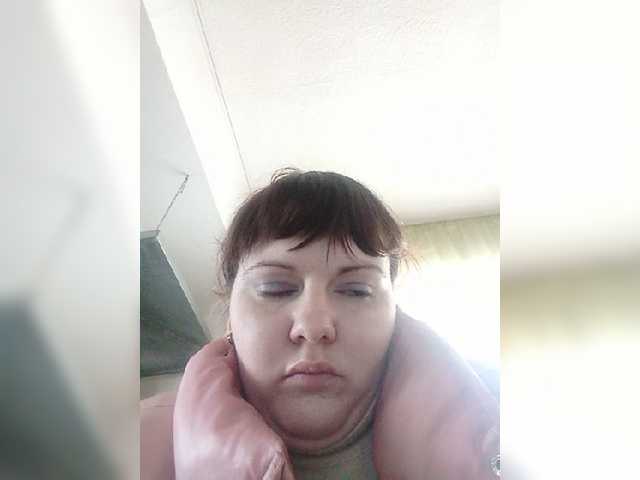 צילומי מסך משודרים KatieMacAlist