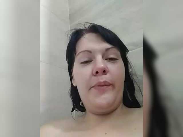 צילומי מסך משודרים KatieMacAlist