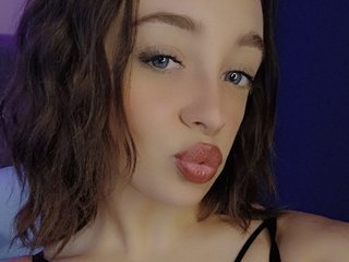 צ'אט וידאו ארוטי KatieMyer