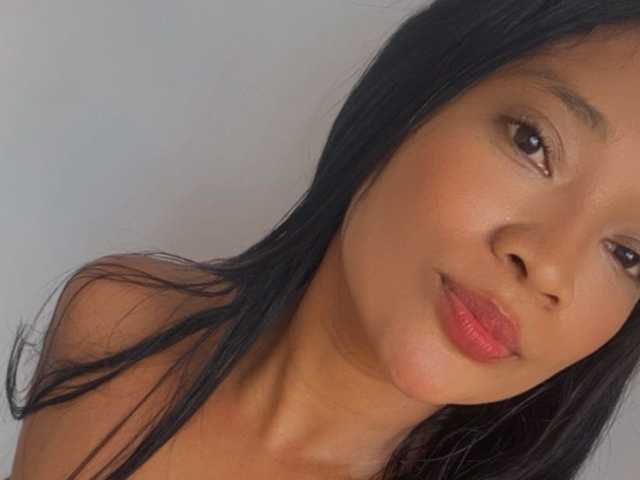 תמונה של הפרופיל Katiiabigboobs