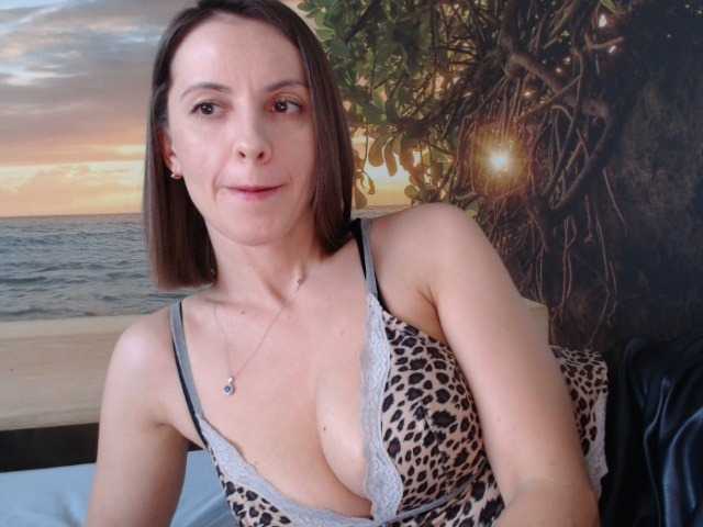 צילומי מסך משודרים MissJoliSourire