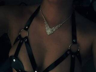 צ'אט וידאו ארוטי KatyBoom