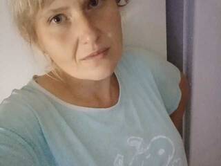 צ'אט וידאו ארוטי KattePulim