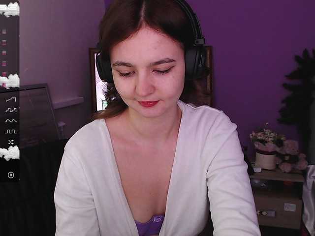 תמונות Kattitoffy Wellcome! my name i***atty, I’m 19 , so I’m young and hot girl, tip me and make me moan and cum