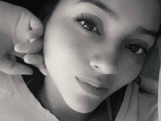 צ'אט וידאו ארוטי KATTYDS