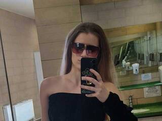 צ'אט וידאו ארוטי KatyaRose