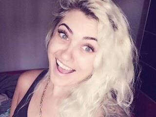 צ'אט וידאו ארוטי katydiamond18