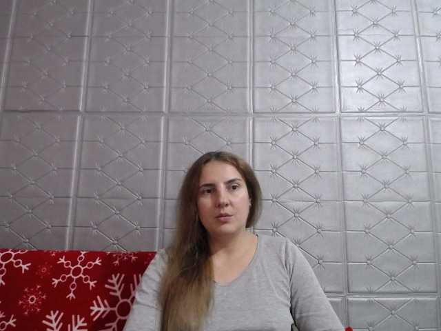 צילומי מסך משודרים KATYDIAZ
