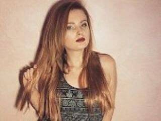 צ'אט וידאו ארוטי keirakn