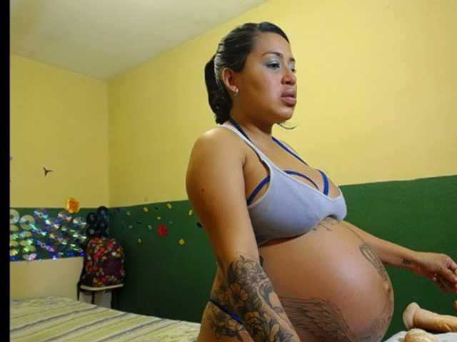 תמונות kellylatinhot pregnancy