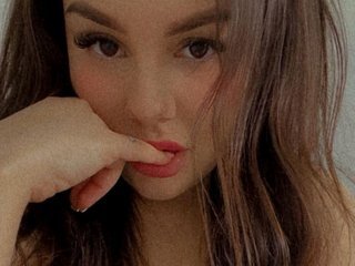 צ'אט וידאו ארוטי KendalDaisy