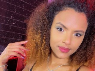 צ'אט וידאו ארוטי KendraTasty