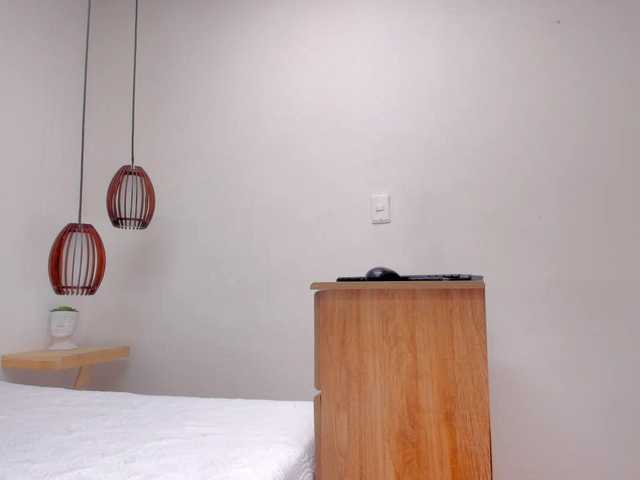 צילומי מסך משודרים KENYA-EVANS