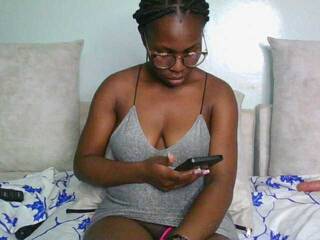 צ'אט וידאו ארוטי kerry-2