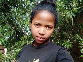 צ'אט וידאו ארוטי khatina