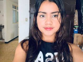 צ'אט וידאו ארוטי KIITTY-1