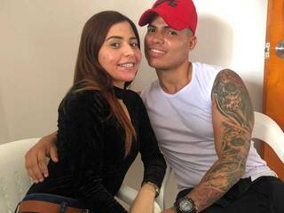 צ'אט וידאו ארוטי kike-candy