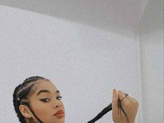 צ'אט וידאו ארוטי KILLAEBONY