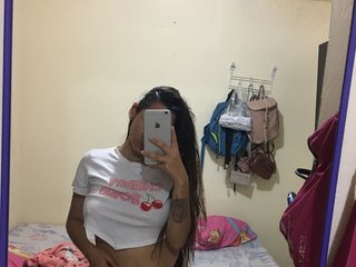 צ'אט וידאו ארוטי Kimberly_Alejandra