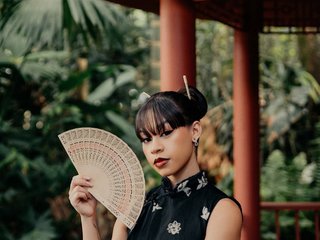 צ'אט וידאו ארוטי kimhilton-