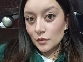 צ'אט וידאו ארוטי kimqueen7